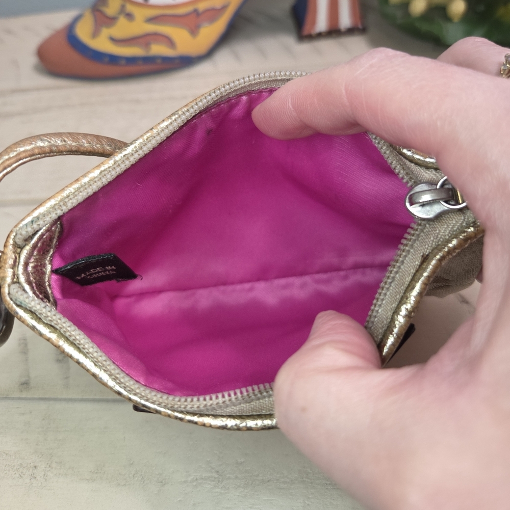 Coach Poppy Glam Signature Canvas Wristlet, GUC - Picture 9 of 10